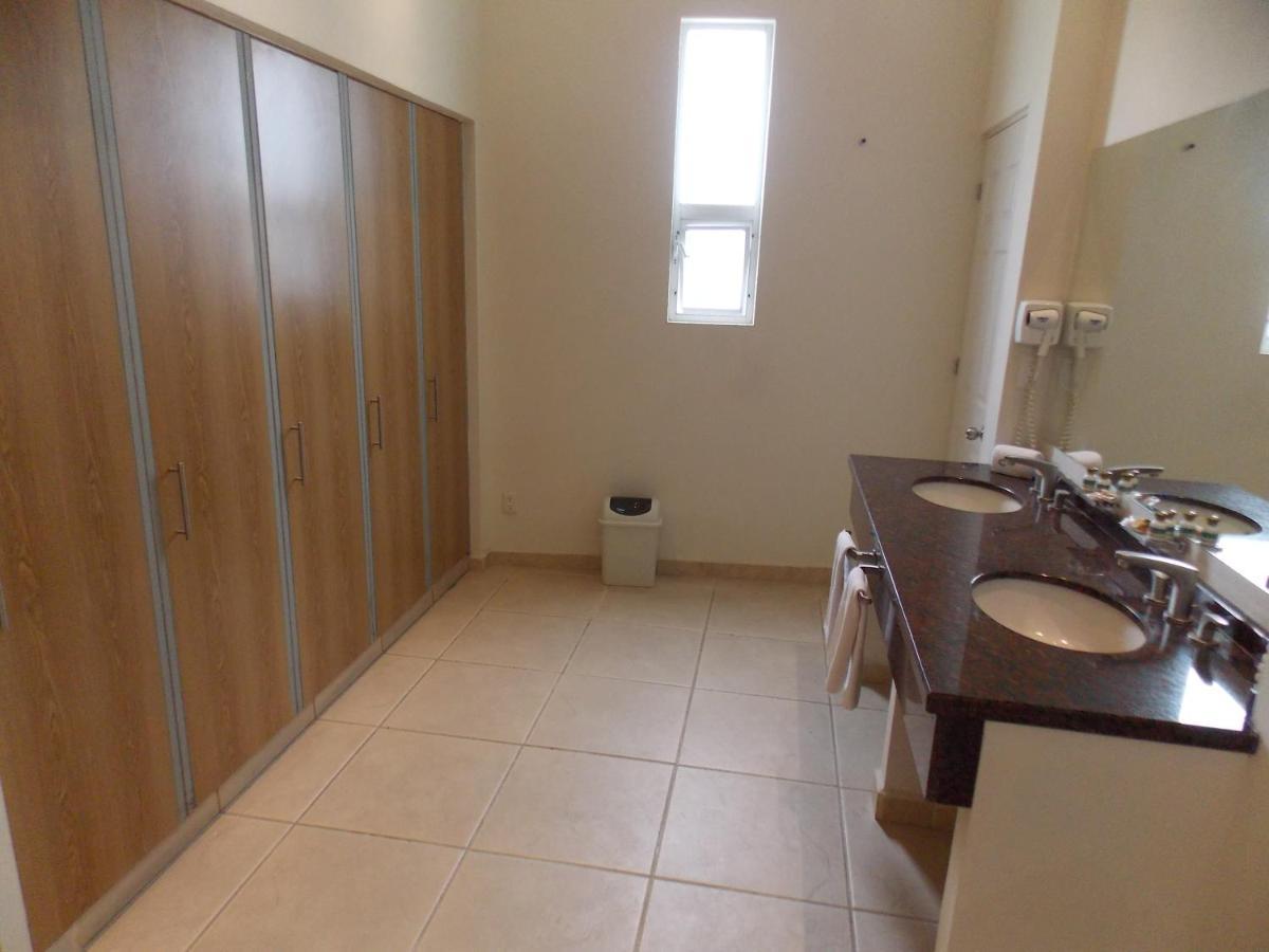 Cypres Hotel & Suites Zapopan Luaran gambar